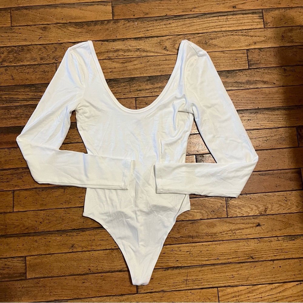Wilfred White Long Sleeve Bodysuit